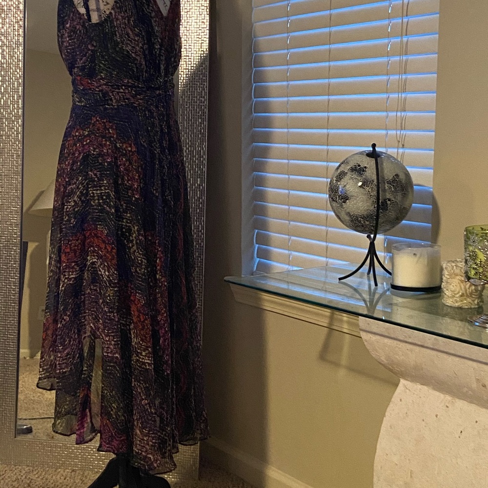 Dress - Picture 2 of 6